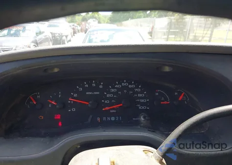 2005 Ford E-150 Commercial/Recreational from USA, damaged, VIN 1FTRE14W15HA00756